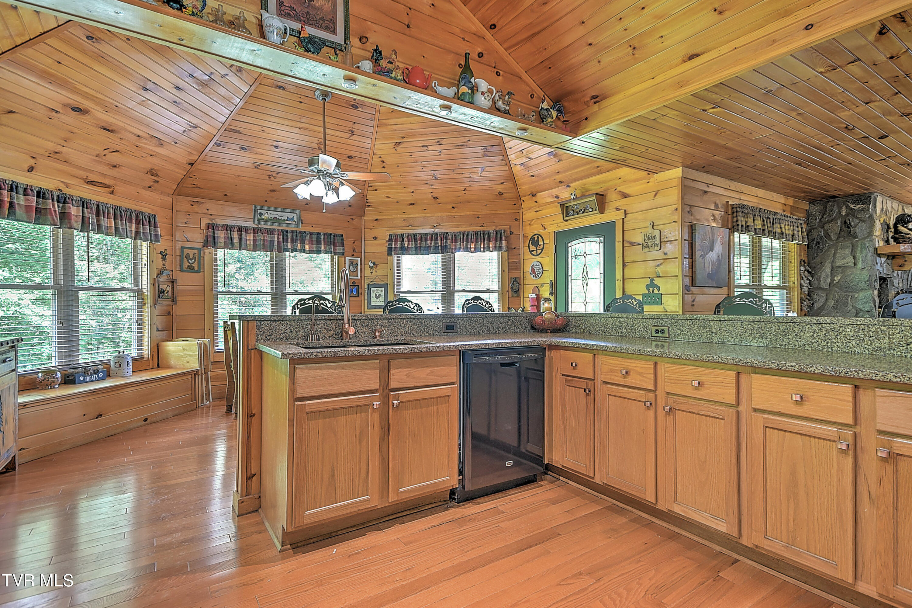 1374 West Allens Bridge Road Greeneville, TN 37743 - Photo 18 of 96 1374 W Allens Bridge EH-18