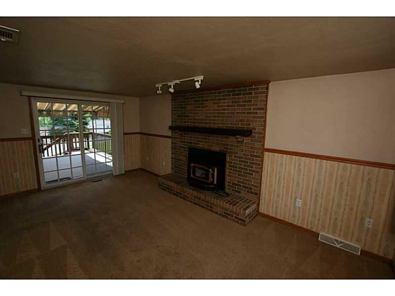 50 Dover Road Irwin, PA 15642 - Photo 7 of 21 Family Room.