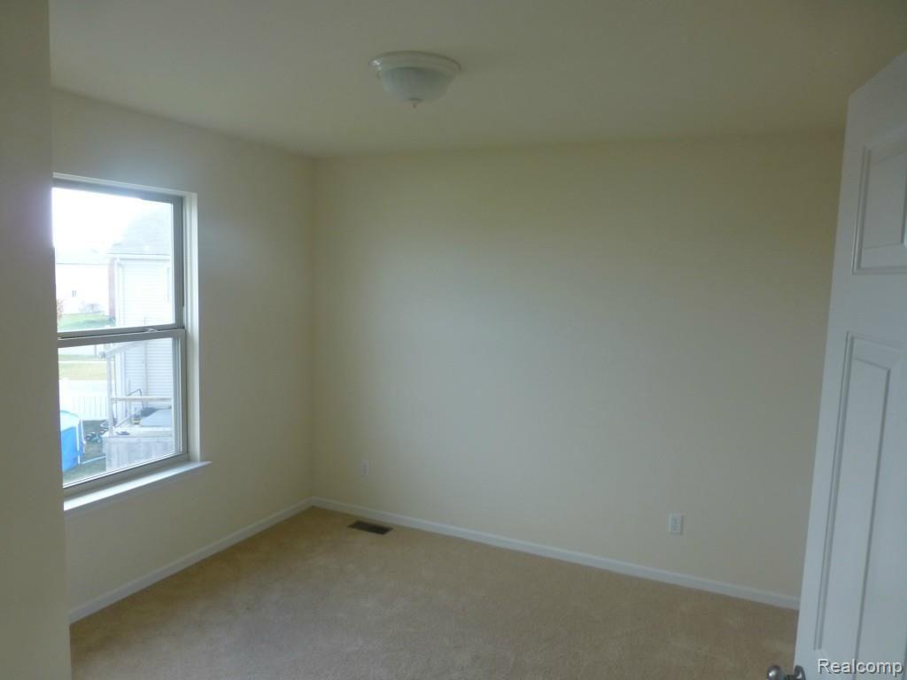 4010 Stone Post Road Newport, MI 48166 - Photo 23 of 27 Spacious Bedrooms