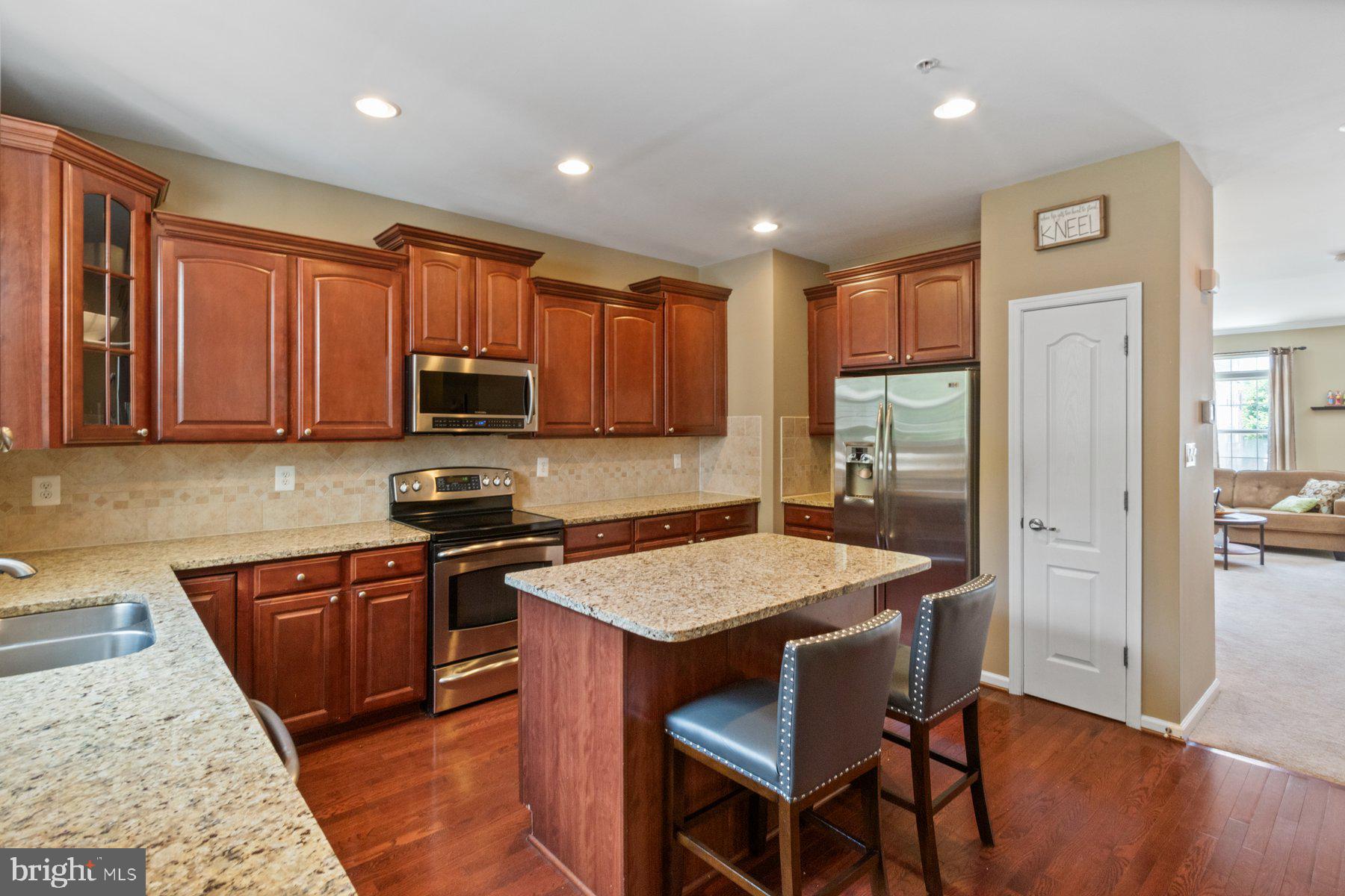 7330 Mockingbird Circle Glen Burnie, MD 21060 - Photo 11 of 83