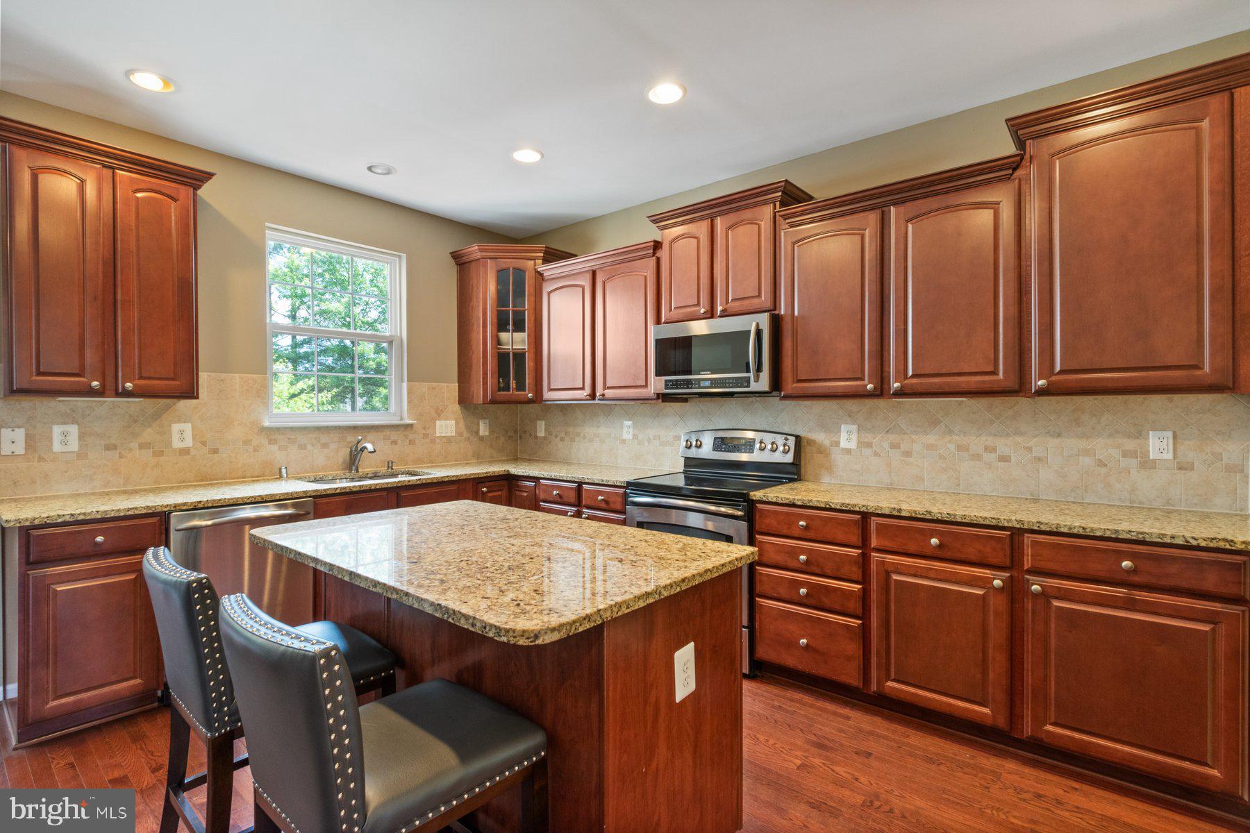 7330 Mockingbird Circle Glen Burnie, MD 21060 - Photo 13 of 83