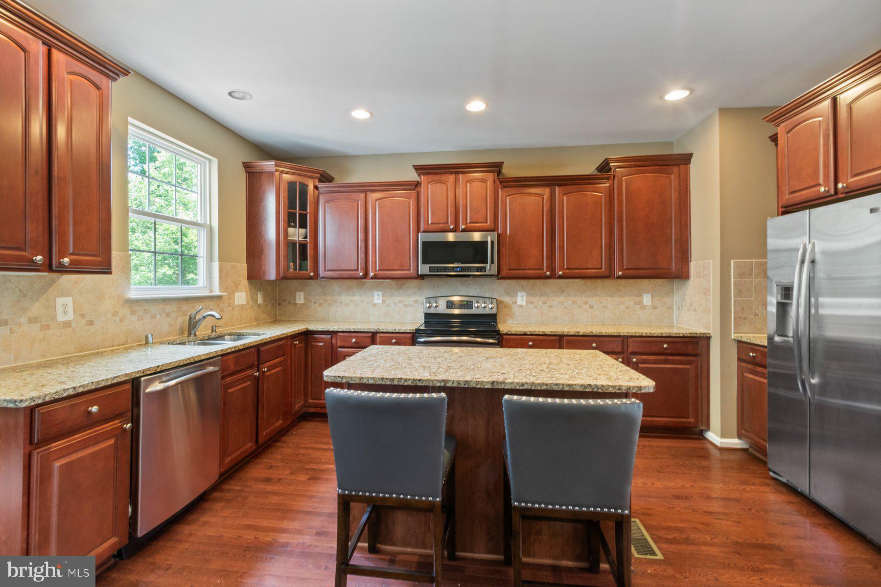 7330 Mockingbird Circle Glen Burnie, MD 21060 - Photo 2 of 83