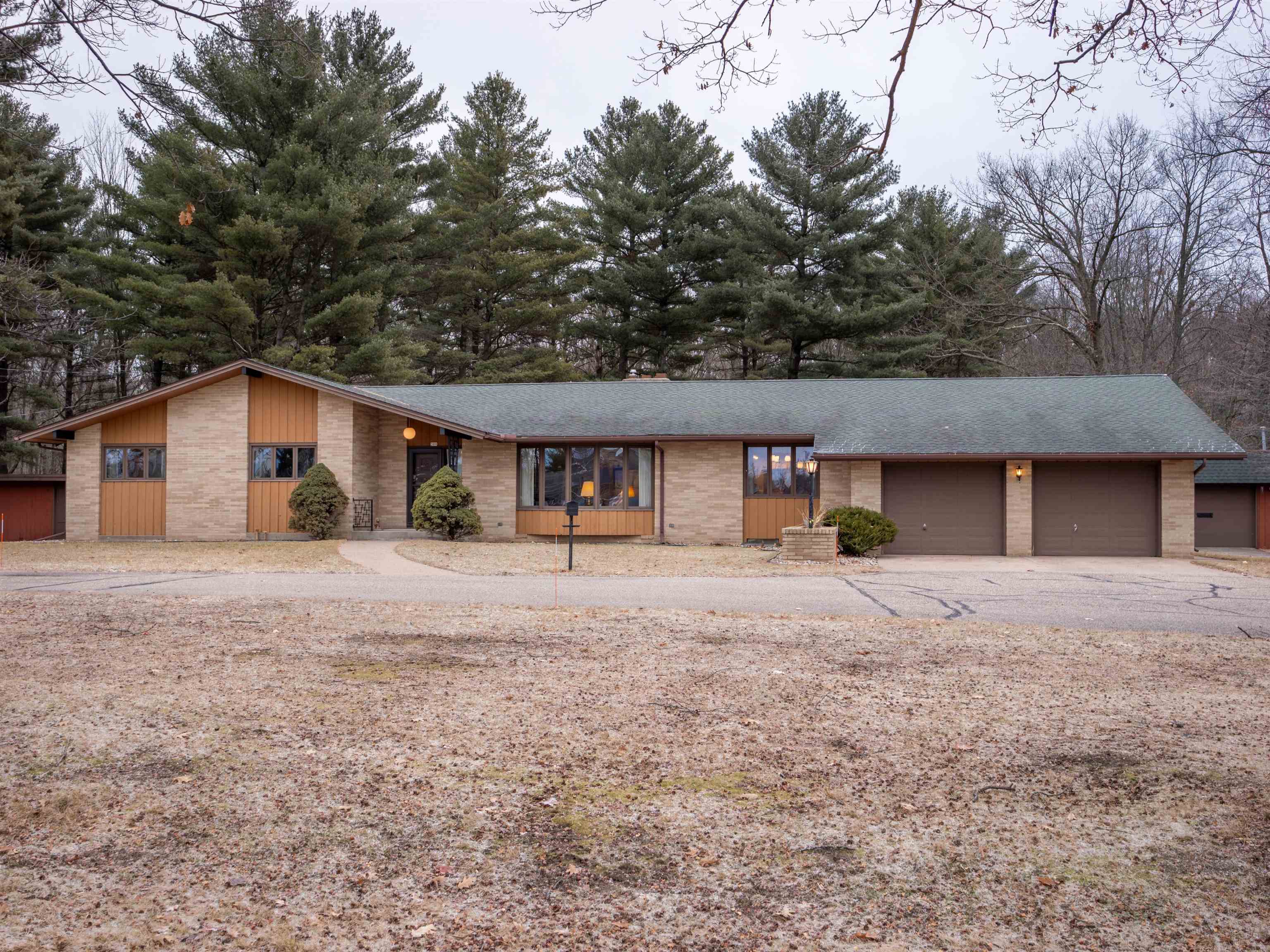309 Division Street North Stevens Point, WI 54481 - Photo 1 of 22
