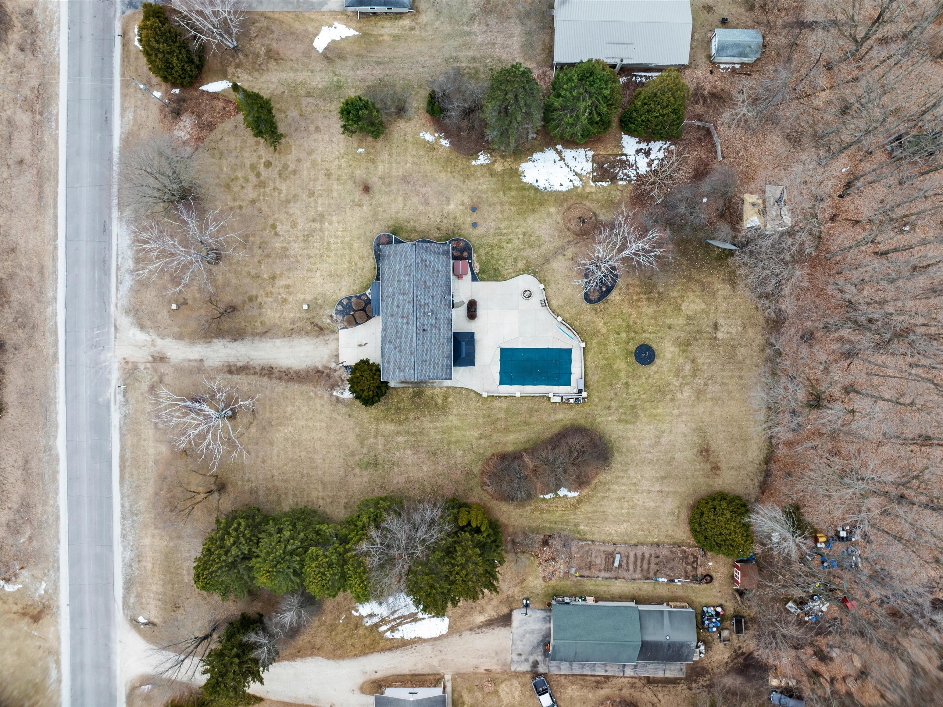 5304 Woodland Drive Two Rivers, WI 54241 - Photo 11 of 36 17-014_29355304209_0568_D