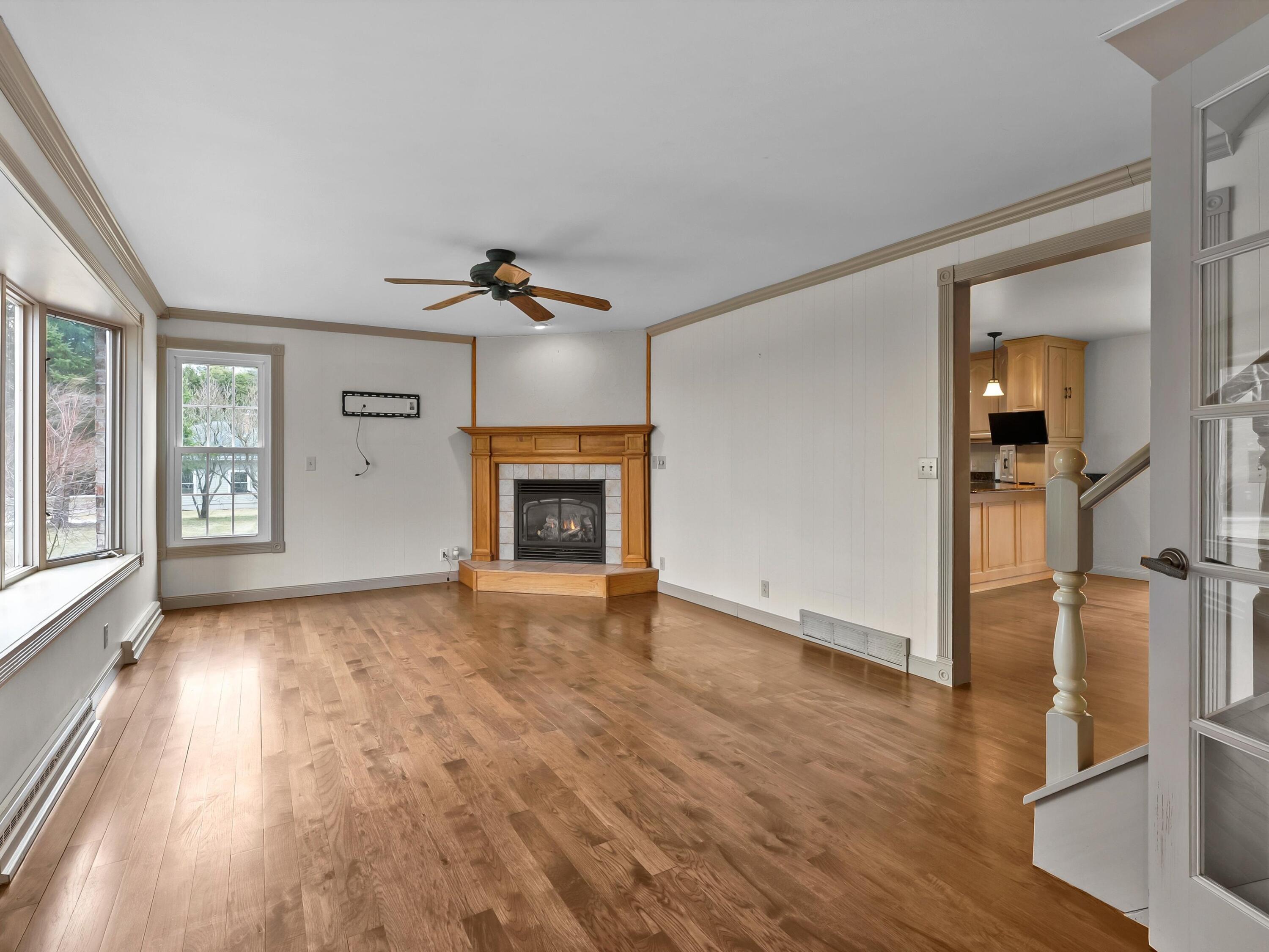 5304 Woodland Drive Two Rivers, WI 54241 - Photo 12 of 36 18-015_2935530_09818