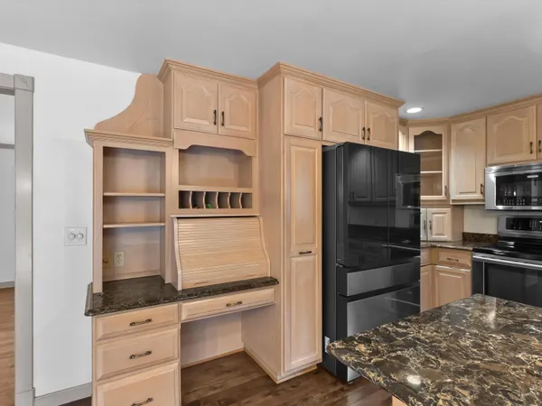 $534,900 | 5304 Woodland Drive, Two Rivers, WI 54241