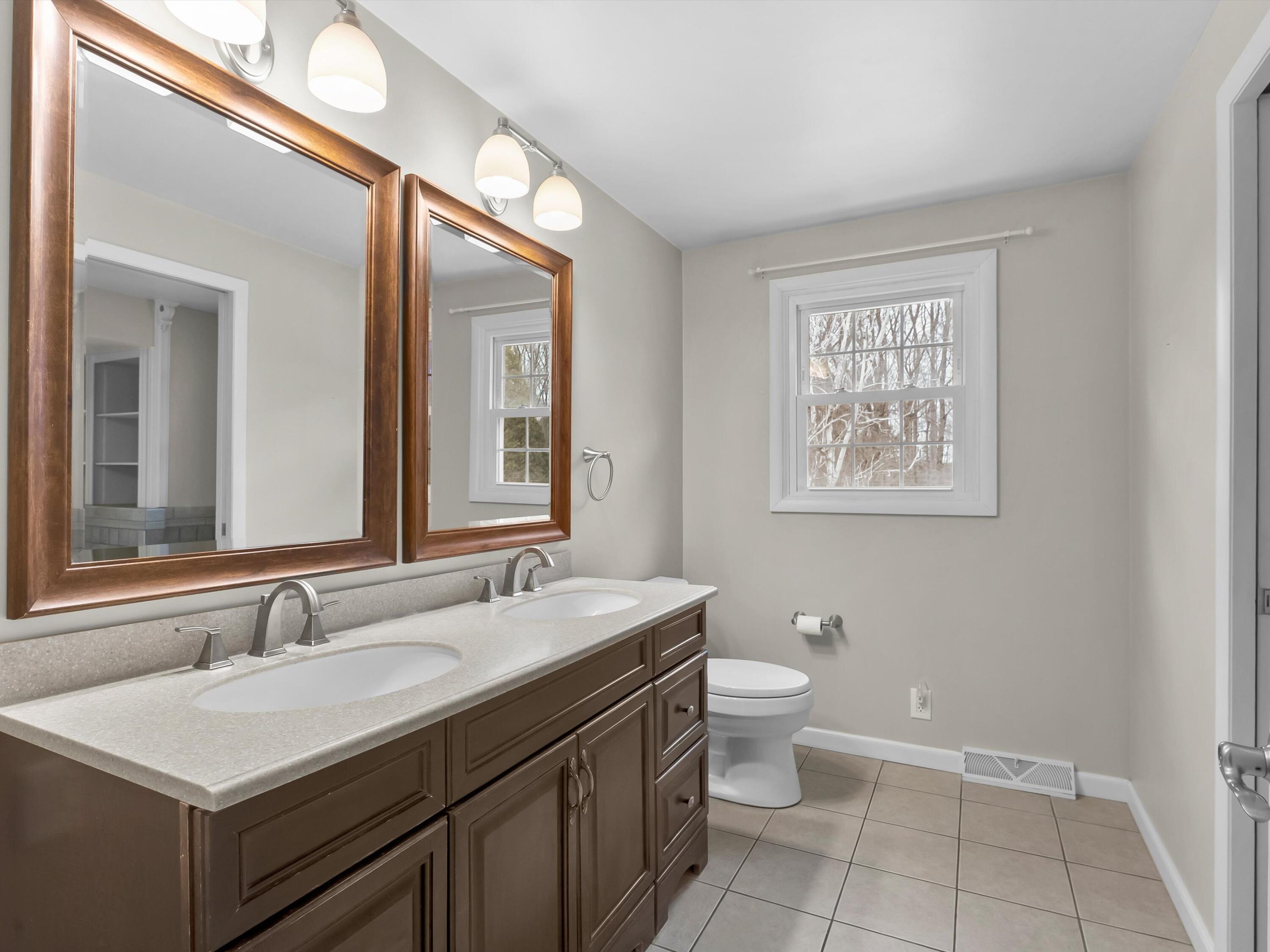 5304 Woodland Drive Two Rivers, WI 54241 - Photo 25 of 36 32-029_2935530_09860