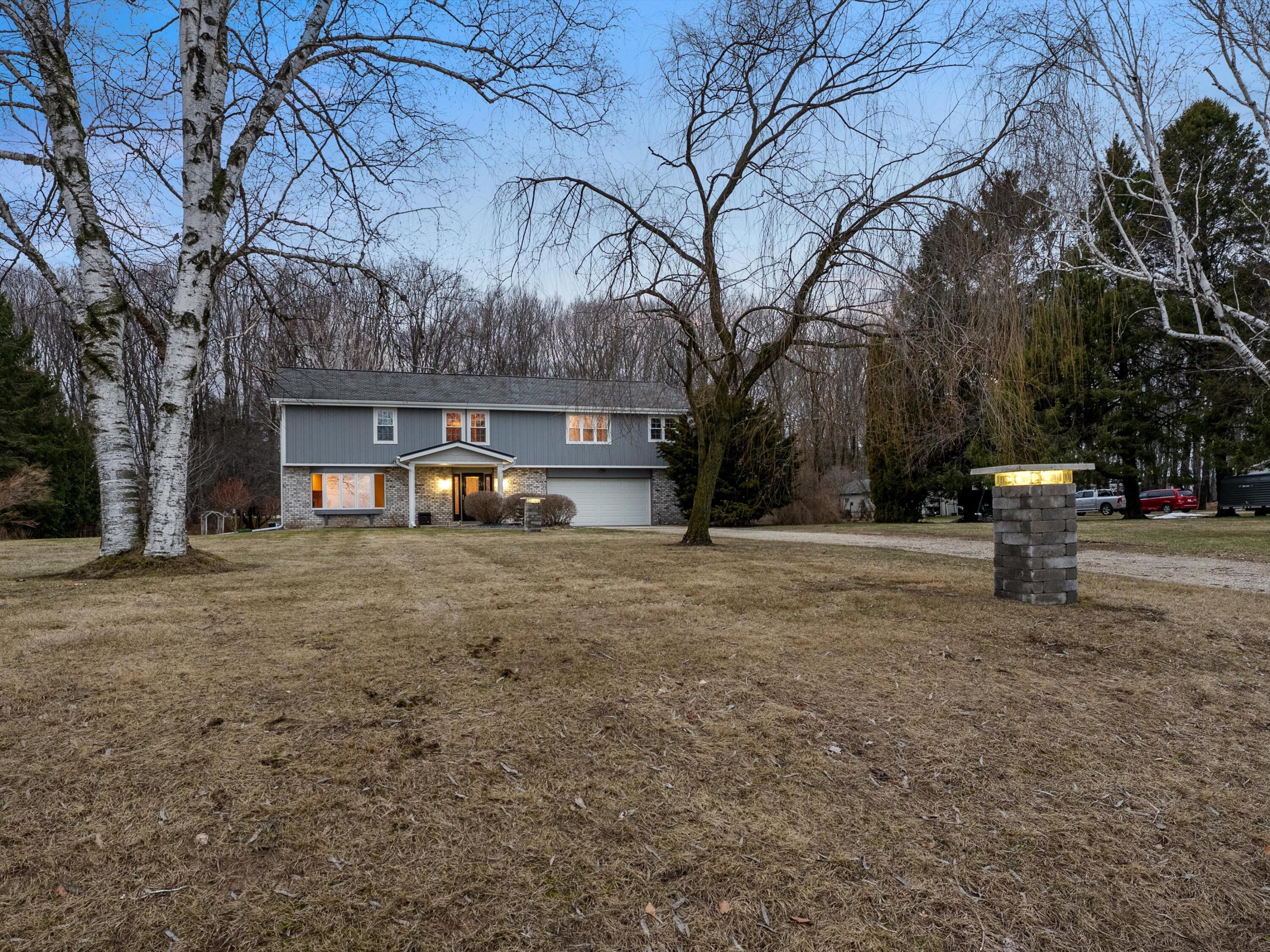 5304 Woodland Drive Two Rivers, WI 54241 - Photo 2 of 36 01-002_2935530_00221