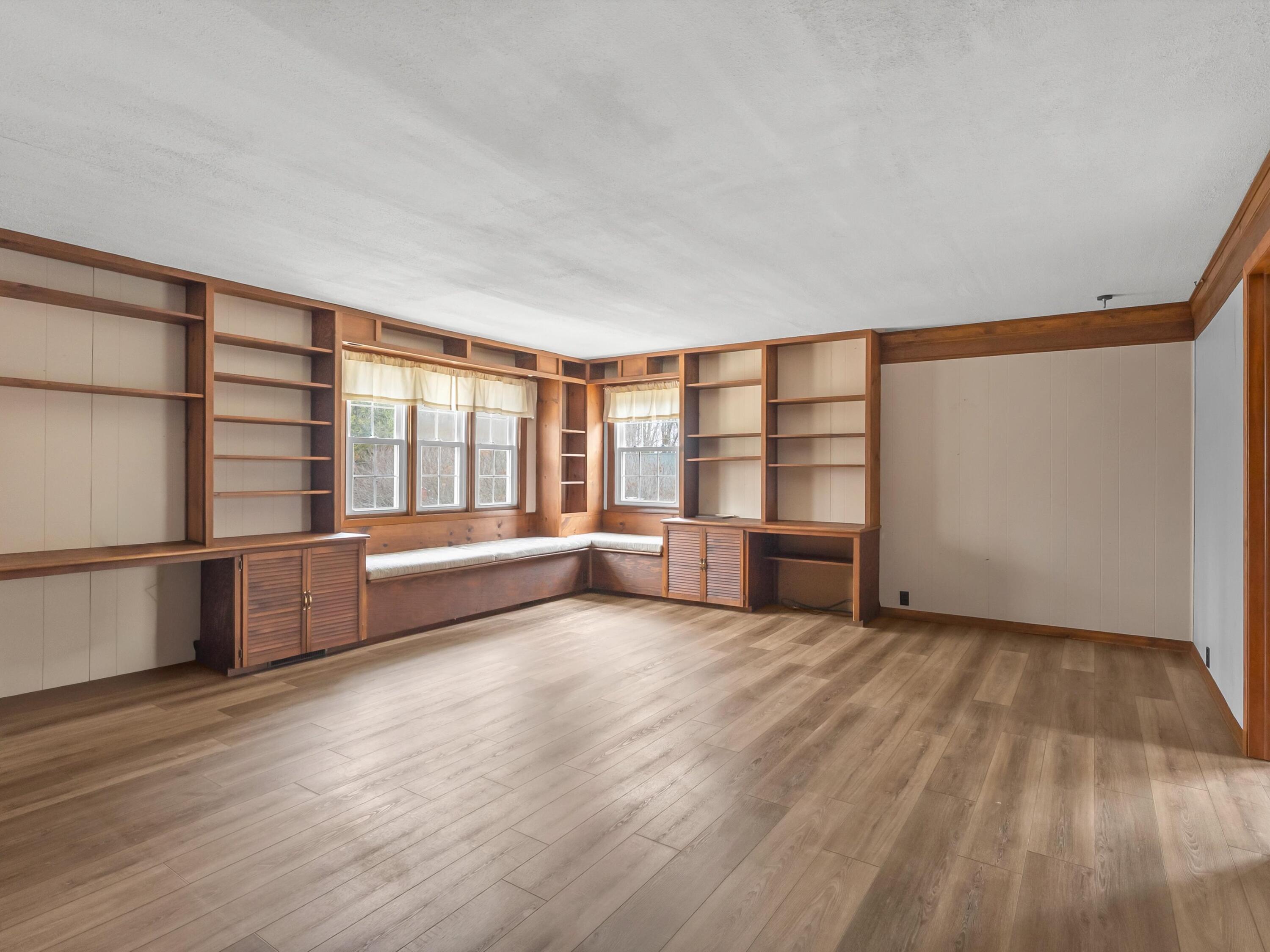 5304 Woodland Drive Two Rivers, WI 54241 - Photo 28 of 36 35-032_2935530_09869