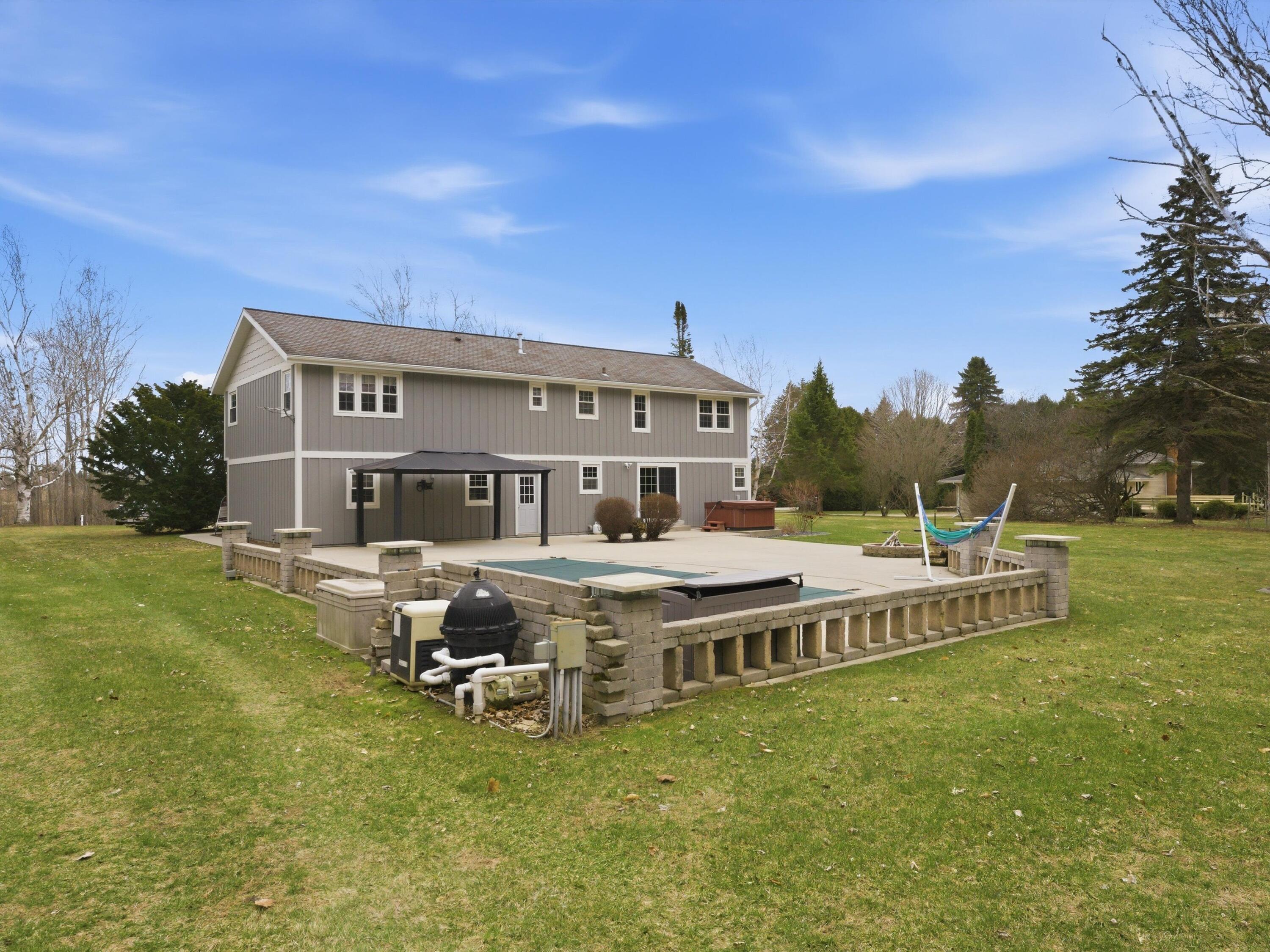 5304 Woodland Drive Two Rivers, WI 54241 - Photo 6 of 36 07-004_2935530_00847