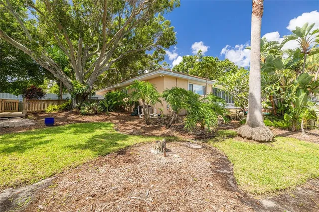 $698,000 | 2370 Weymouth Drive, Clearwater, FL 33764