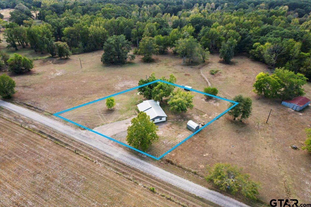 594 County Rd NE 2120 Talco, TX 75487 - Photo 33 of 36