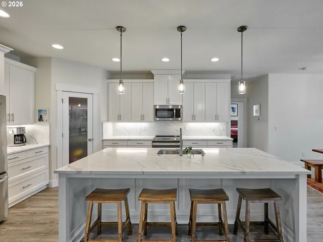 $679,500 | 807 Ike Mooney Road Northeast, Silverton, OR 97381