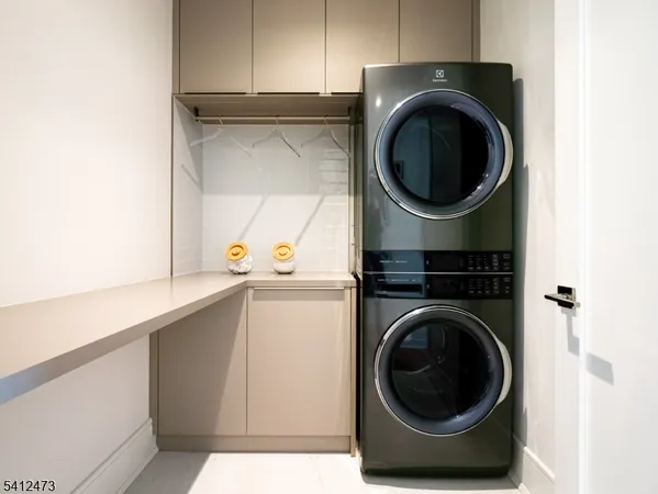 $2,575,000 | 16 Paris Avenue, Unit 9, Rockleigh, NJ 07647