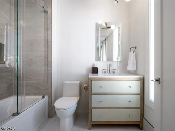 $2,575,000 | 16 Paris Avenue, Unit 9, Rockleigh, NJ 07647