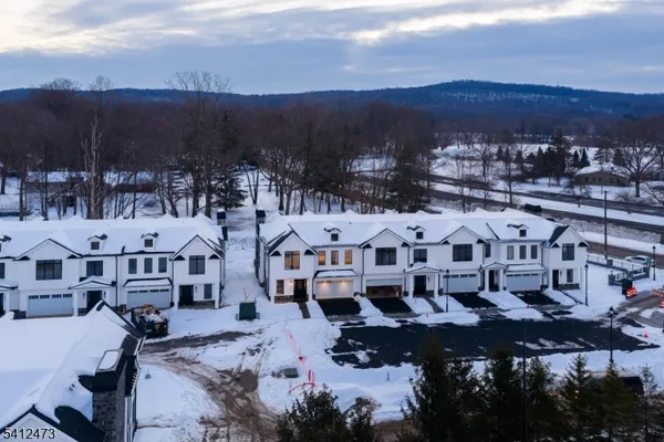 $2,575,000 | 16 Paris Avenue, Unit 9, Rockleigh, NJ 07647