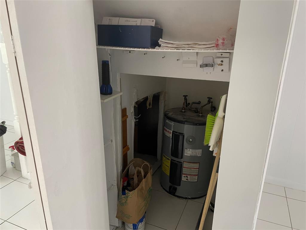 1775 Southwest 81st Way Davie, FL 33324 - Photo 21 of 35 a utility room with dryer and washer