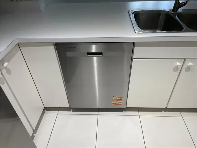 $356,500 | 1775 Southwest 81st Way, Davie, FL 33324