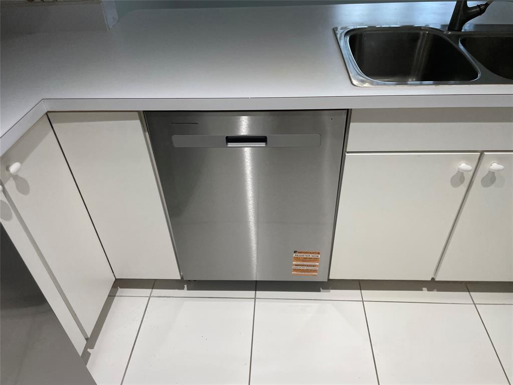 1775 Southwest 81st Way Davie, FL 33324 - Photo 34 of 35 a close view of sink