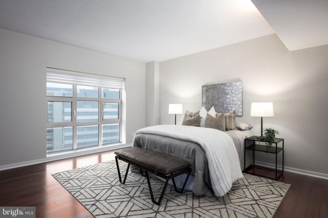 $406,000 | 250 President Street, Unit 508, Baltimore, MD 21202