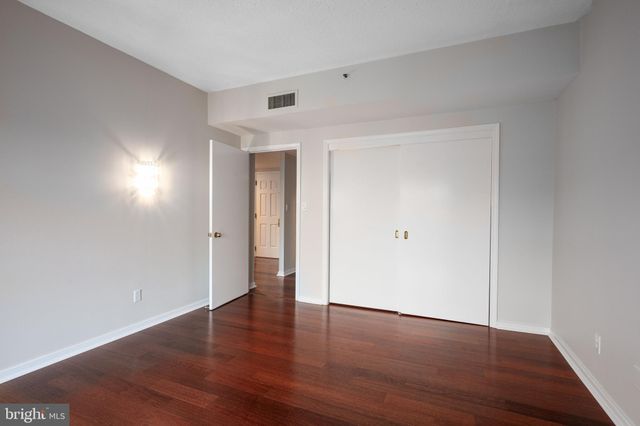 $406,000 | 250 President Street, Unit 508, Baltimore, MD 21202