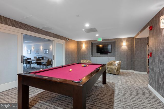 $406,000 | 250 President Street, Unit 508, Baltimore, MD 21202