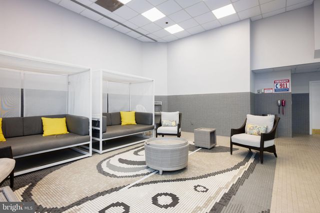 $406,000 | 250 President Street, Unit 508, Baltimore, MD 21202