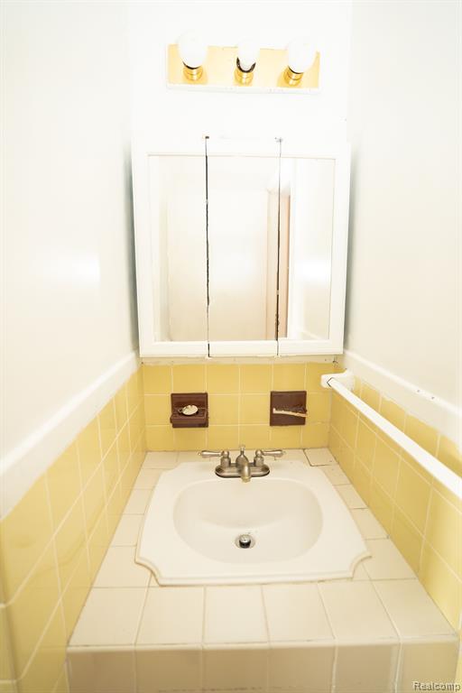 5122 West Bristol Road Flint, MI 48507 - Photo 24 of 31