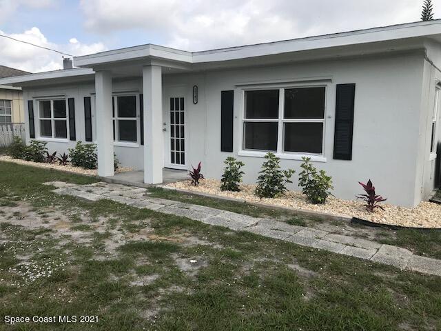 2545 2nd Avenue Northeast Palm Bay, FL 32905 - Photo 32 of 32 a front view of a house