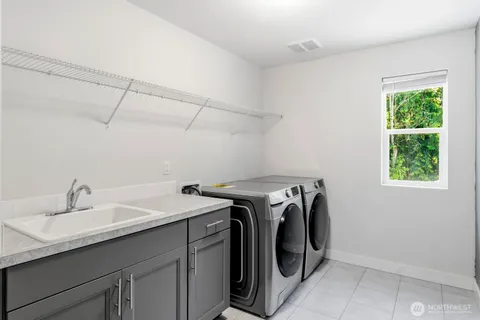 $799,950 | 13022 157th Street East, Puyallup, WA 98374