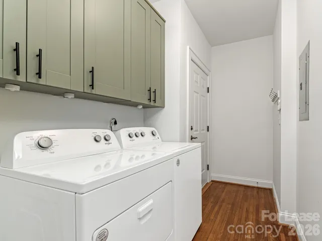 $2,575 | 2243 Selwyn Avenue, Unit 102, Charlotte, NC 28207