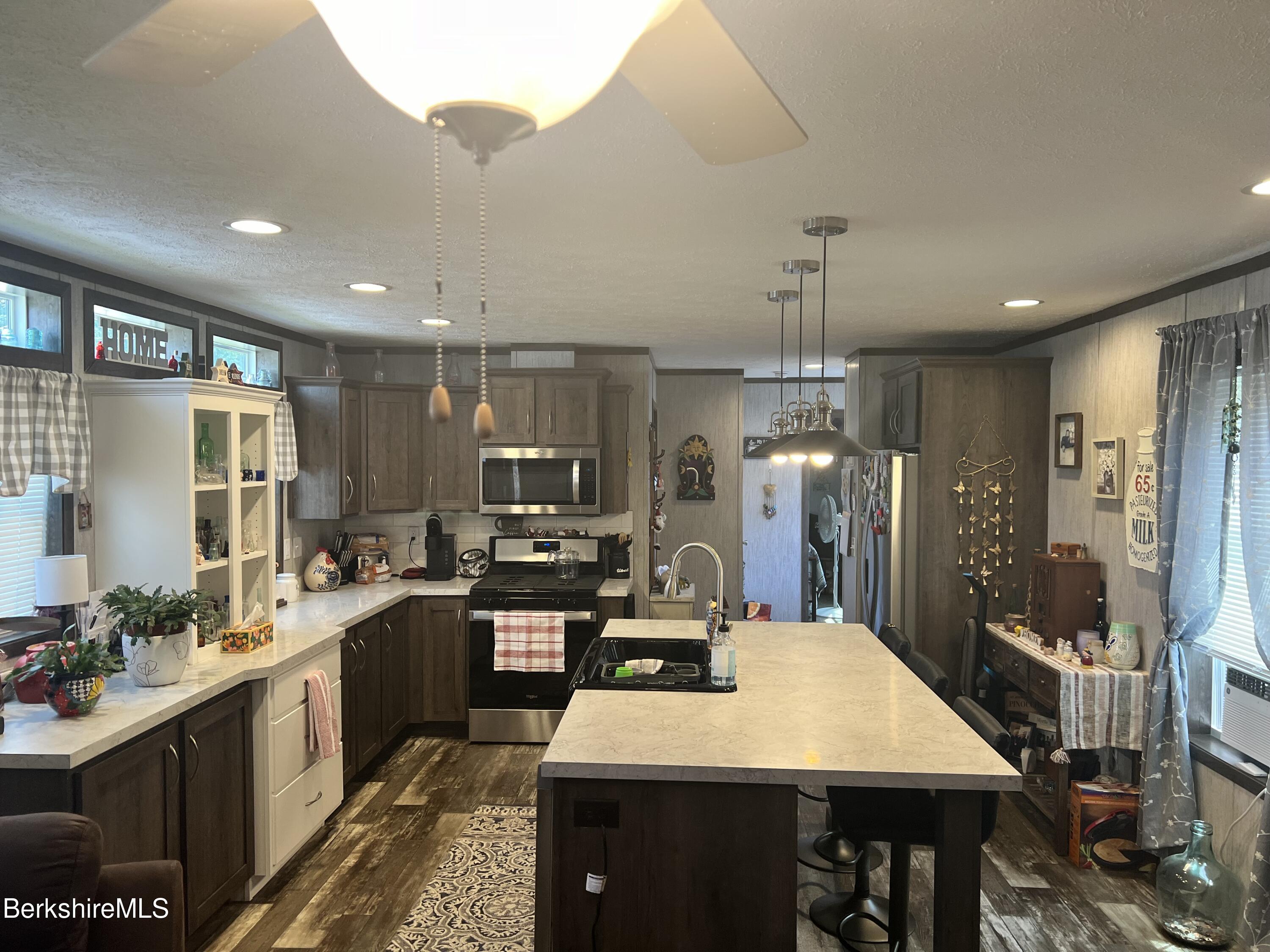 245 Cheshire Road, Unit 16 Pittsfield, MA 01201 - Photo 3 of 14 IMG_5241