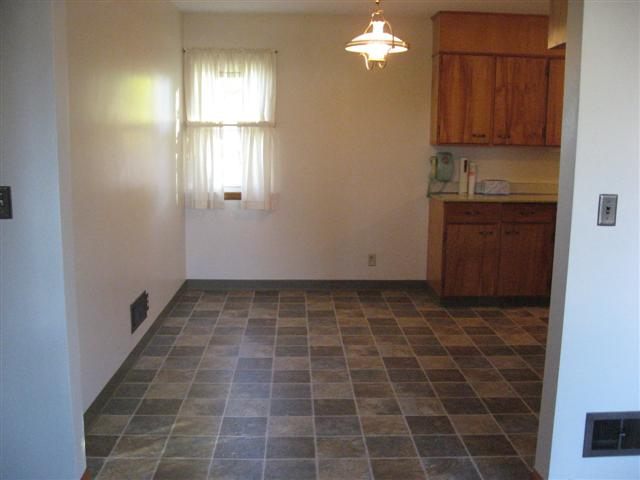 400 Devonshire Road Washington, IL 61571 - Photo 9 of 15 Gallery Image 9