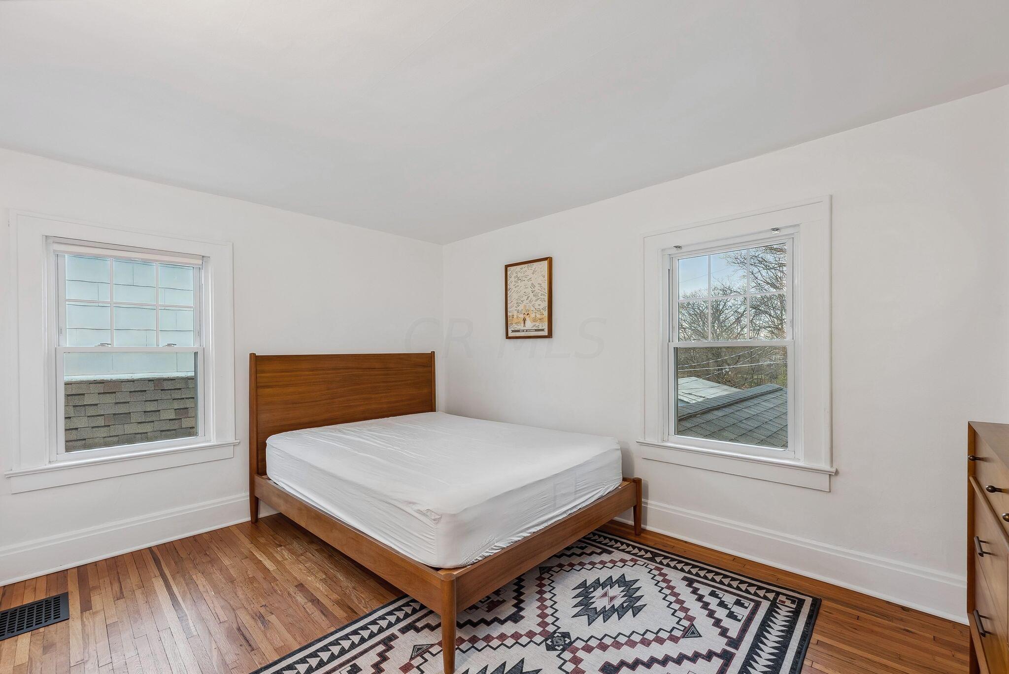 221 East Pacemont Road Columbus, OH 43202 - Photo 28 of 44 46-web-or-mls-221-e-pacemont-rd