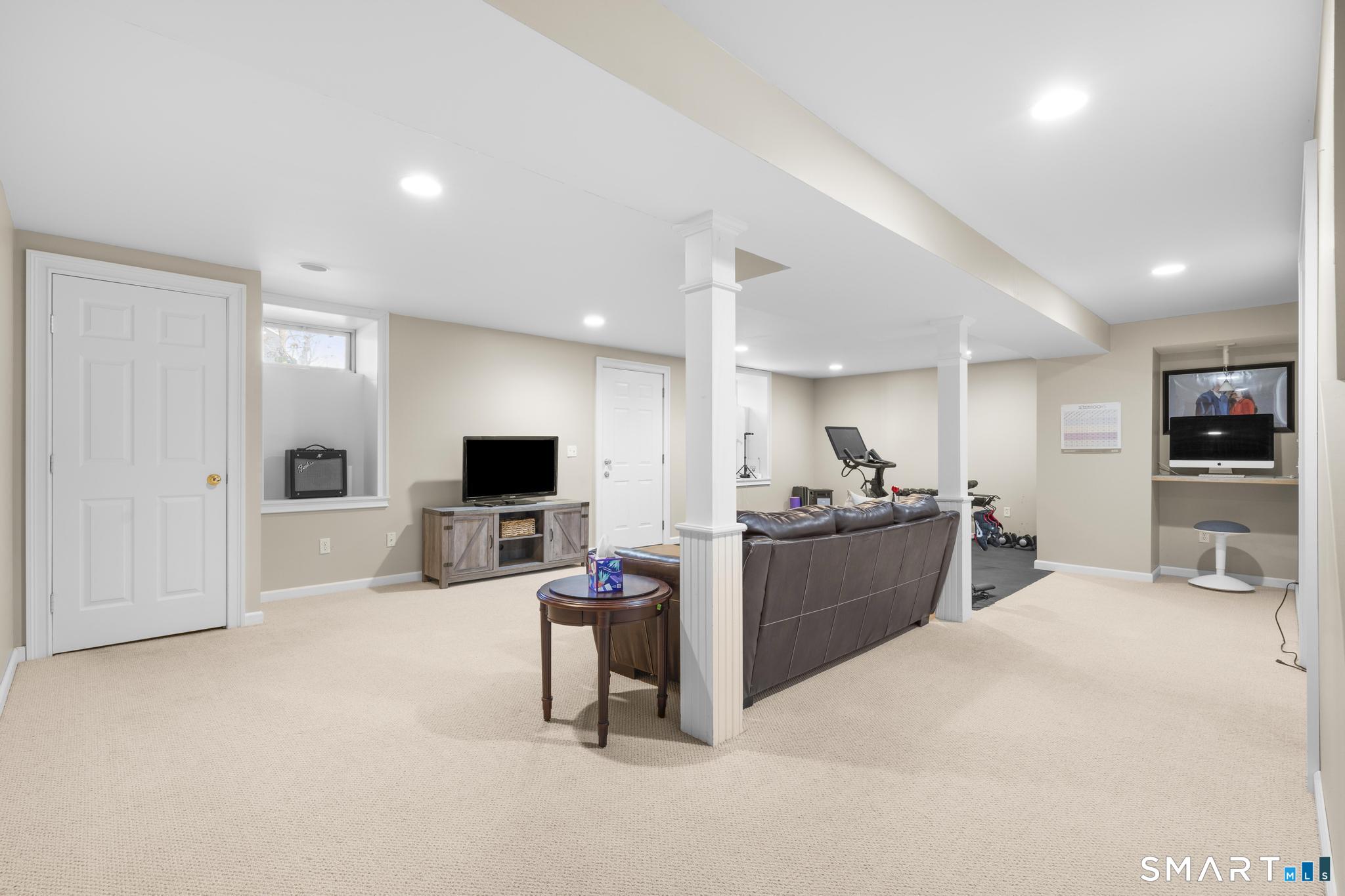 50 Old Farm Road Weston, CT 06883 - Photo 29 of 40