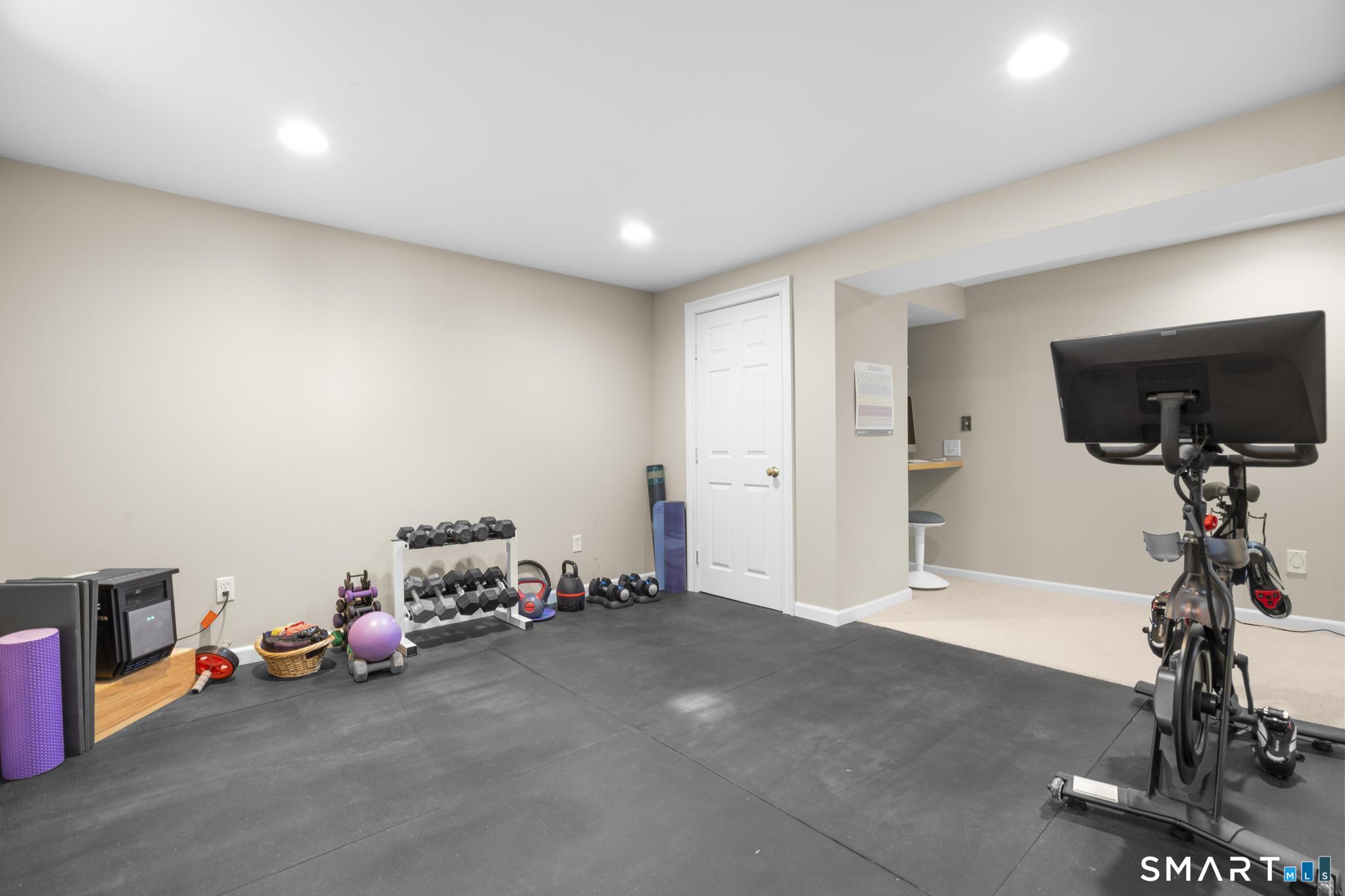 50 Old Farm Road Weston, CT 06883 - Photo 30 of 40