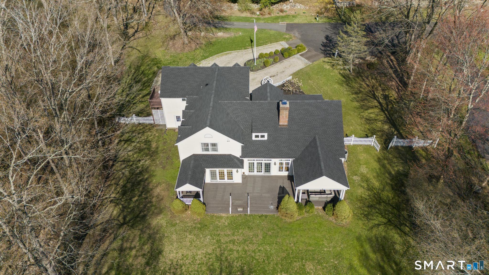 50 Old Farm Road Weston, CT 06883 - Photo 3 of 40