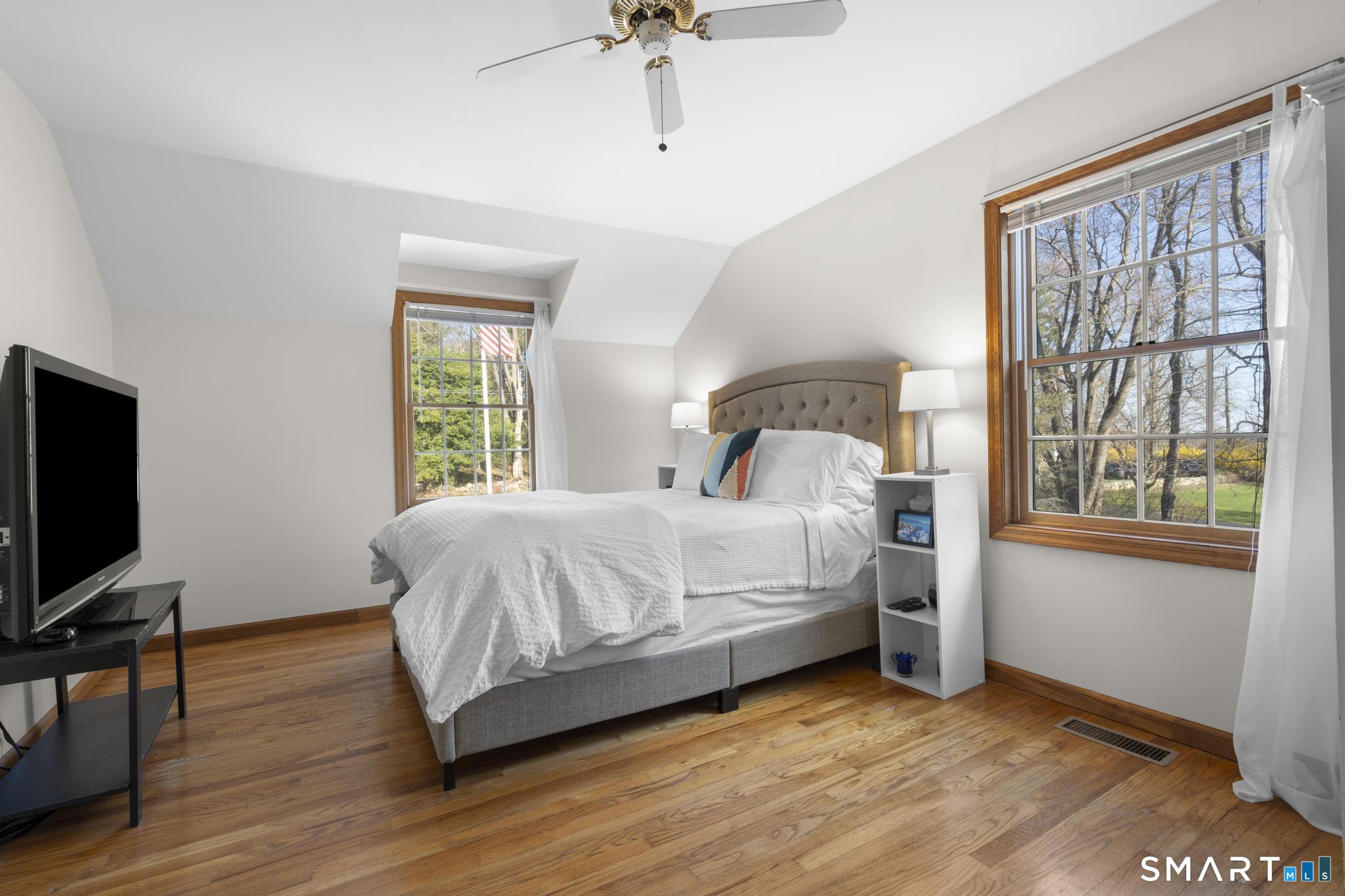 50 Old Farm Road Weston, CT 06883 - Photo 33 of 40