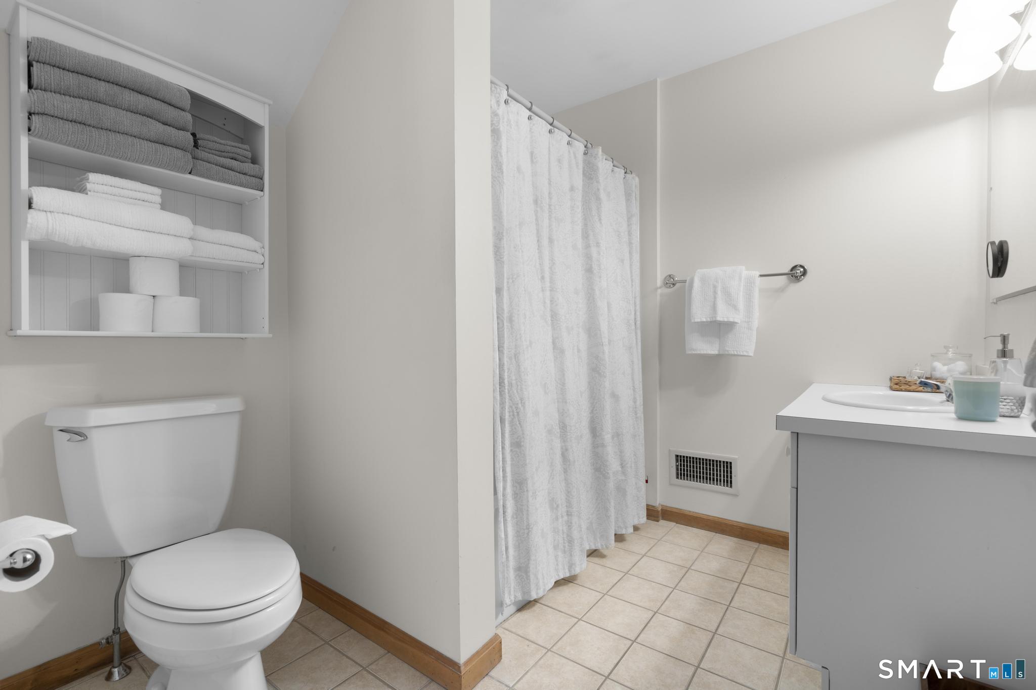 50 Old Farm Road Weston, CT 06883 - Photo 34 of 40