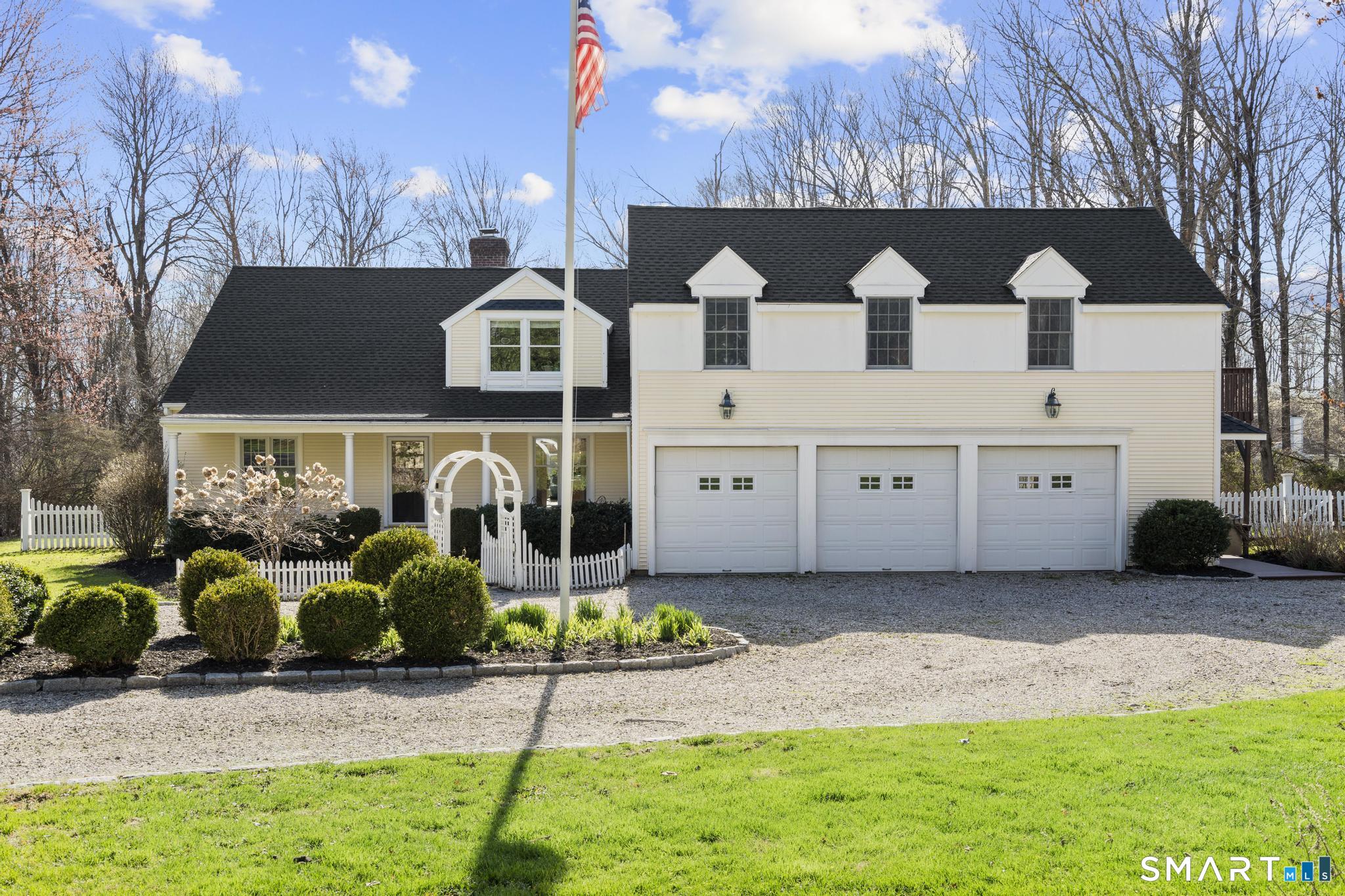 50 Old Farm Road Weston, CT 06883 - Photo 4 of 40