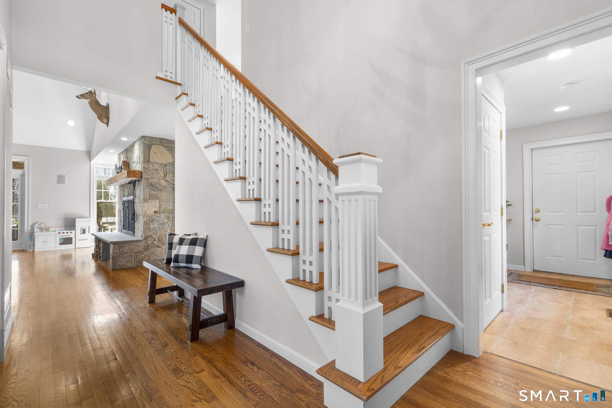 50 Old Farm Road Weston, CT 06883 - Photo 8 of 40