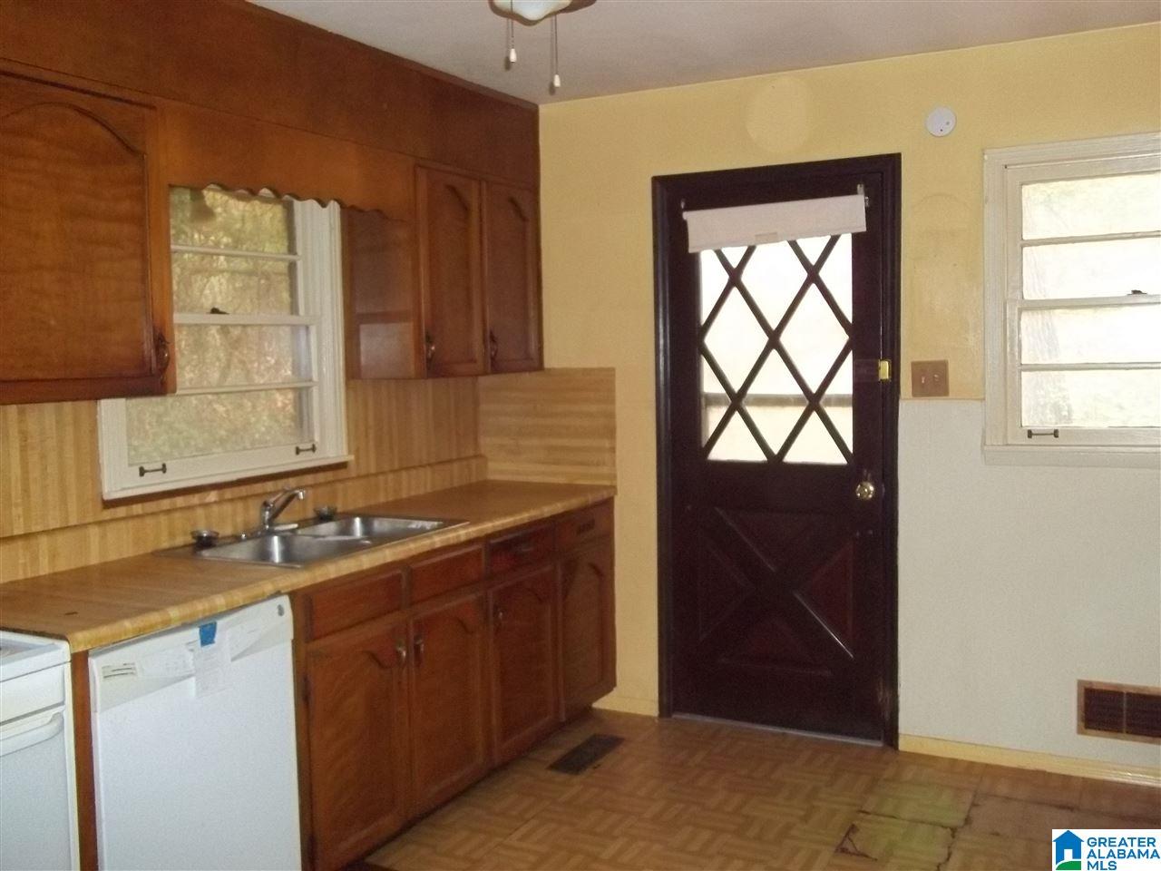 328 Church Street Fairfield, AL 35064 - Photo 4 of 11