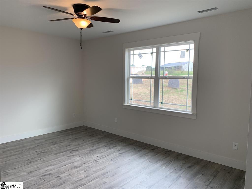 226 Blease Horton Road Boiling Springs, SC 29316 - Photo 8 of 11