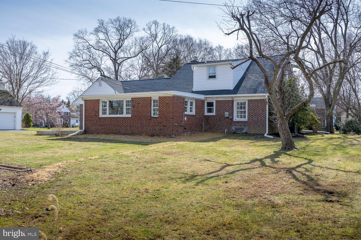 402 Golfview Road Wallingford, PA 19086 - Photo 23 of 24 Back Yard