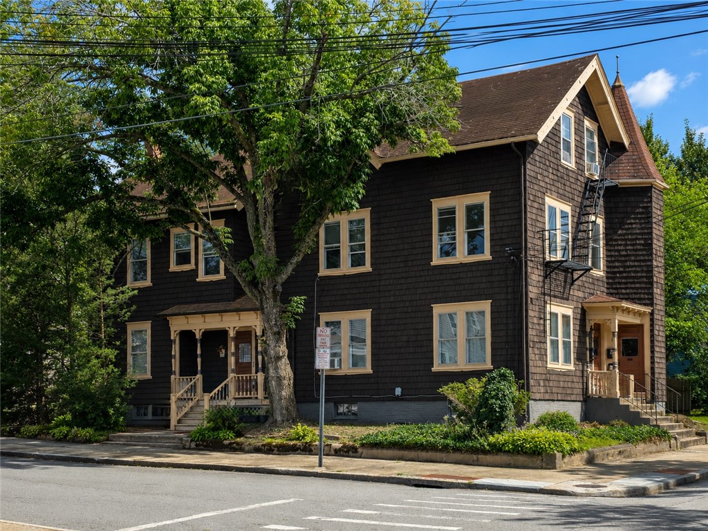 166 Summit Street Pawtucket, RI 02860 - Photo 1 of 31 Gallery Image 1
