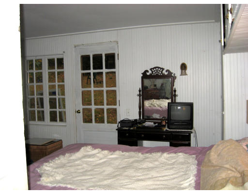 526 Amherst Road Sunderland, MA 01375 - Photo 5 of 7 Gallery Image 5