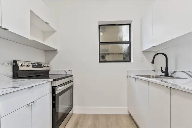 $2,300 | 858 Northwest 3rd Street, Unit 5, Miami, FL 33128