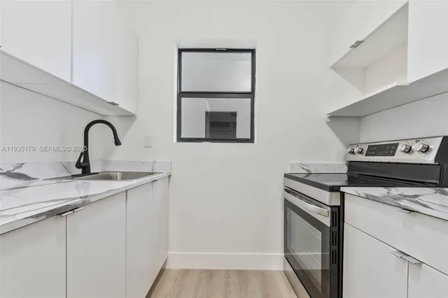 $2,300 | 858 Northwest 3rd Street, Unit 5, Miami, FL 33128