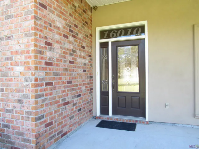 $675,000 | 16010 Peairs Road, Pride, LA 70770