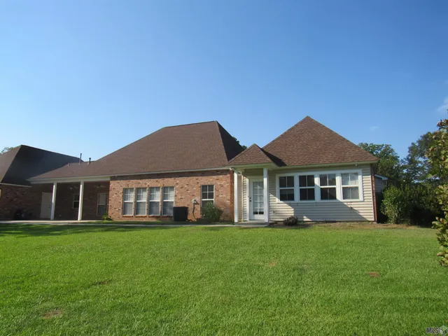 $675,000 | 16010 Peairs Road, Pride, LA 70770